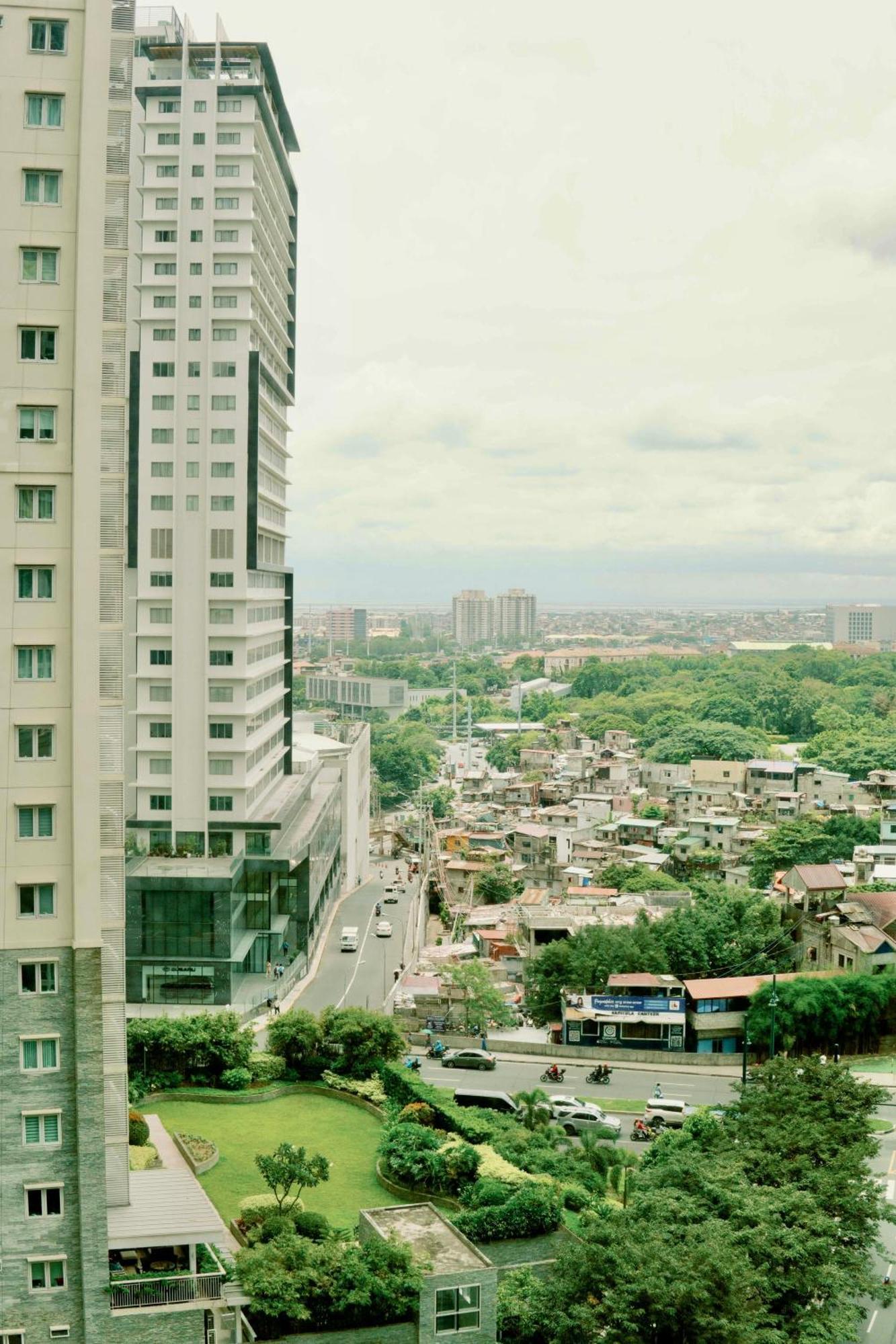 Spacious 2Br At Soma Bgc Near Sm Aura And Bonifacio High Street マニラ市 エクステリア 写真