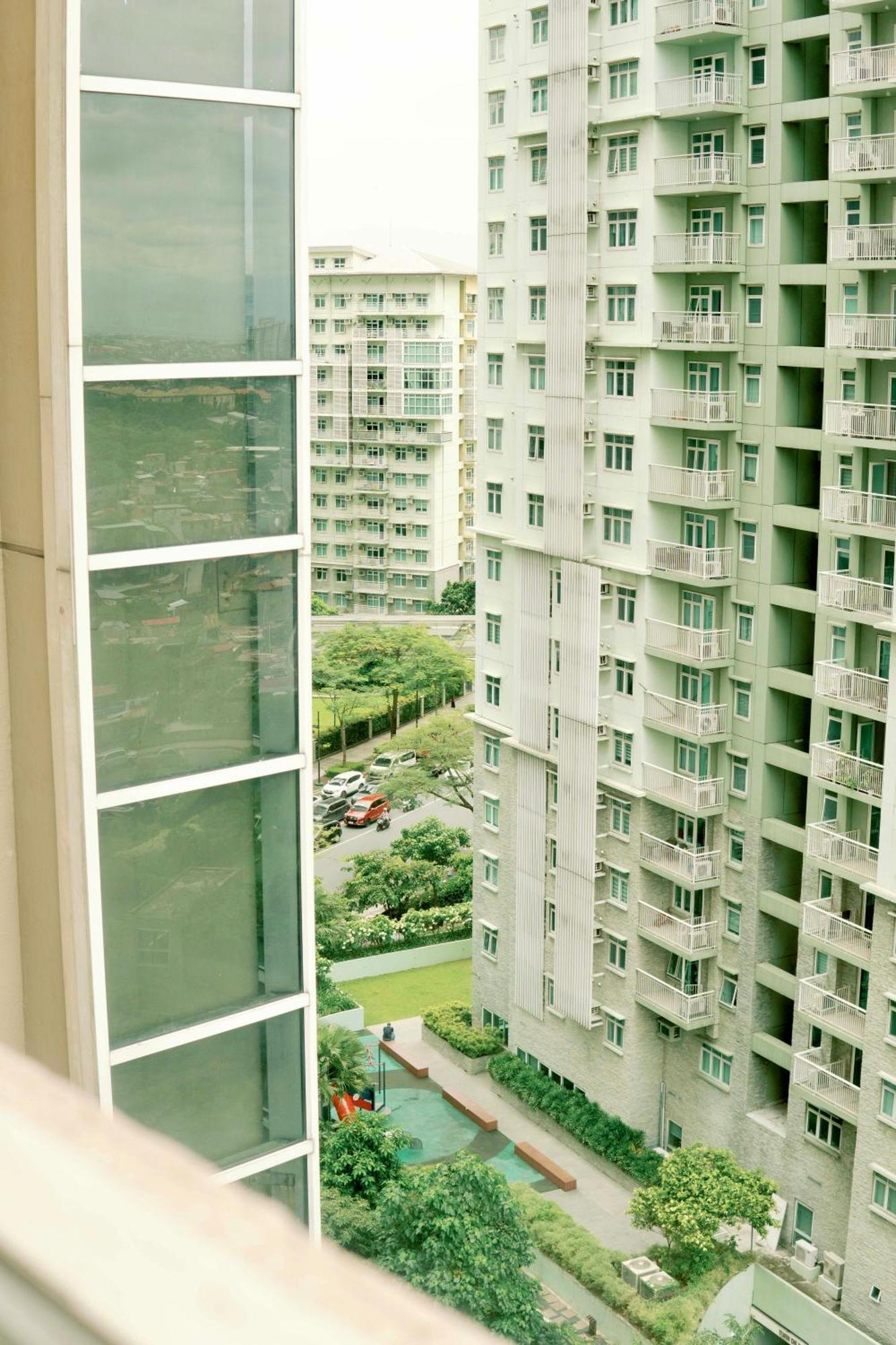 Spacious 2Br At Soma Bgc Near Sm Aura And Bonifacio High Street マニラ市 エクステリア 写真