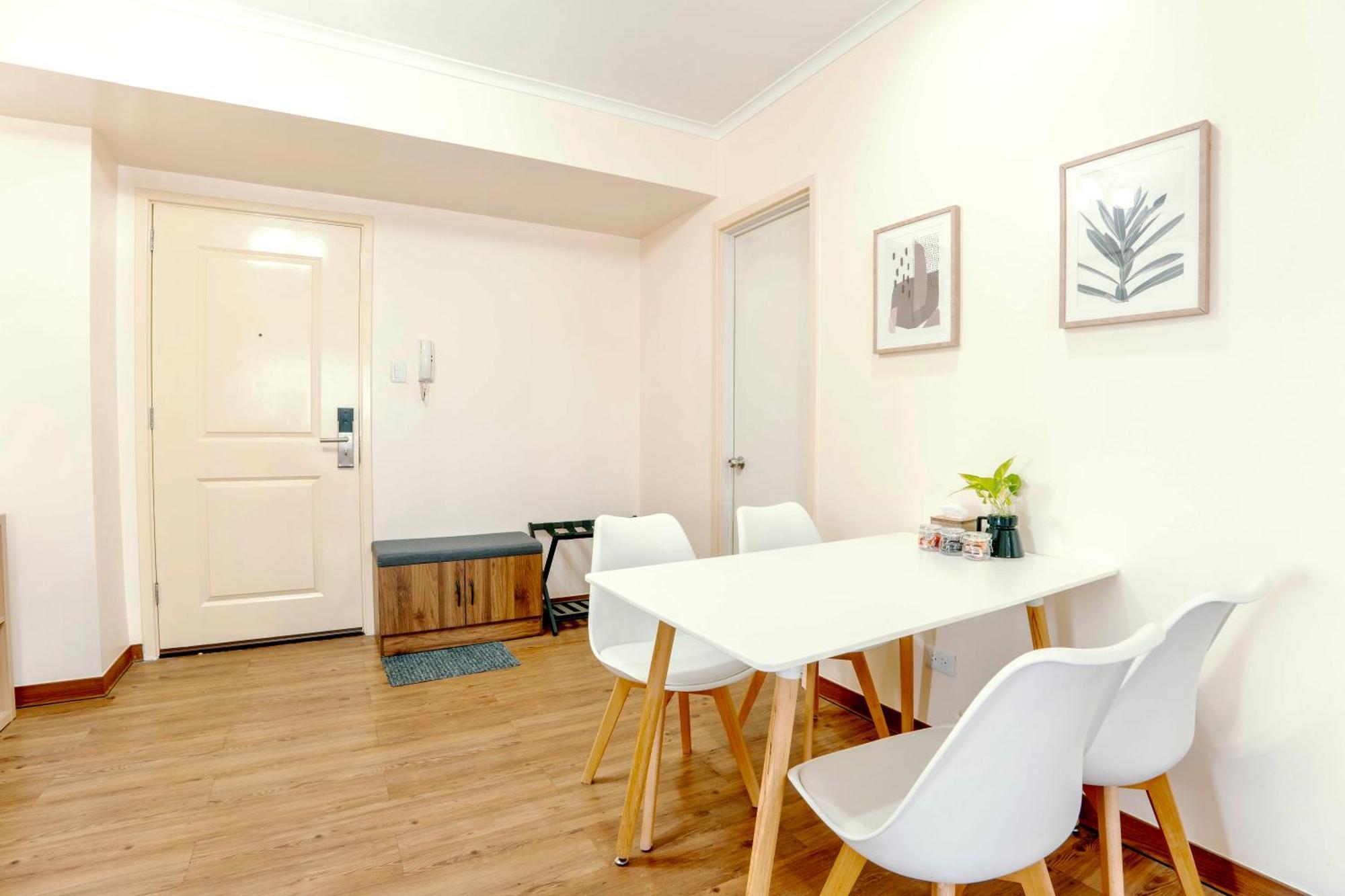 Spacious 2Br At Soma Bgc Near Sm Aura And Bonifacio High Street マニラ市 エクステリア 写真